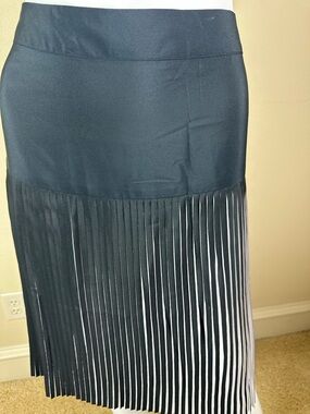 Black pleated Midi Skirt